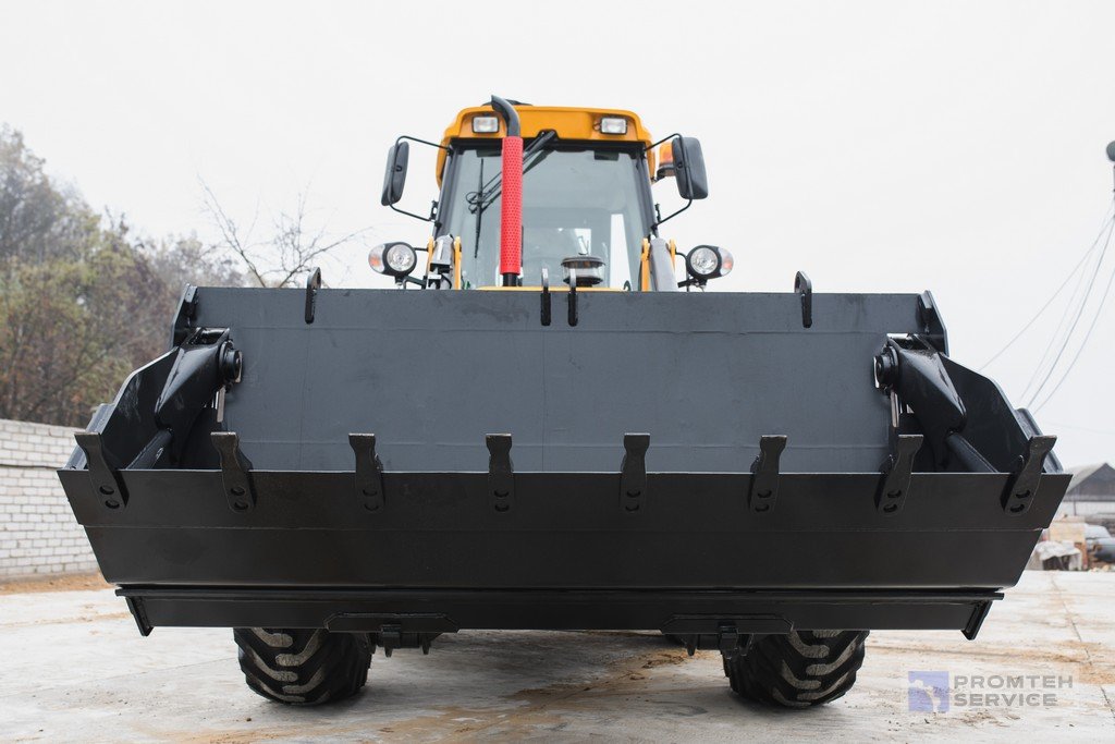 Экскаватор-погрузчик MST M544