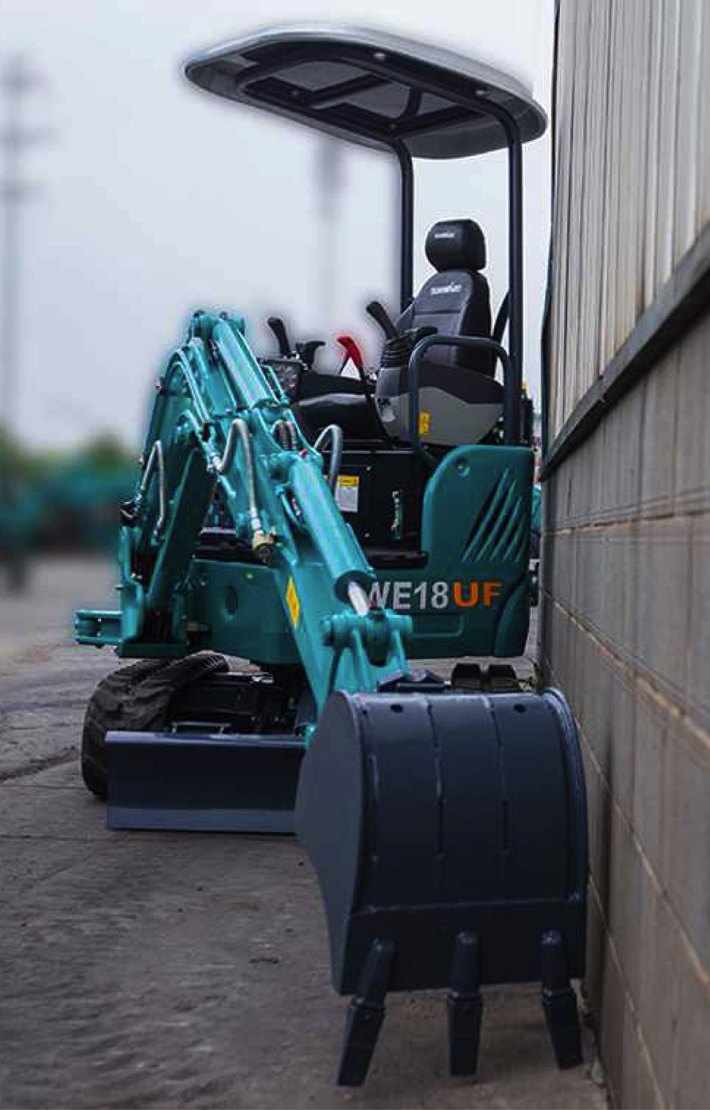 Мини-экскаватор SUNWARD SWE18UF